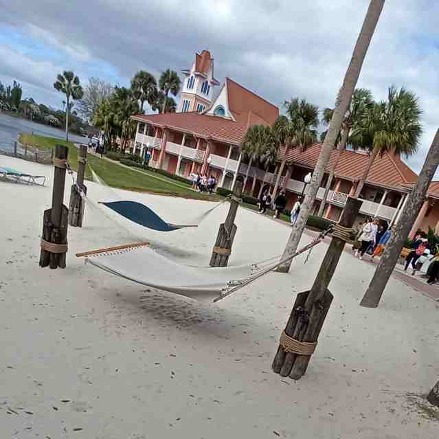 Hotel Disney Caribbean Beach Resort - Playa y Habitaciones